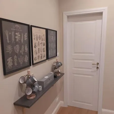 Smarthouse Corso Peschiera Apartment *